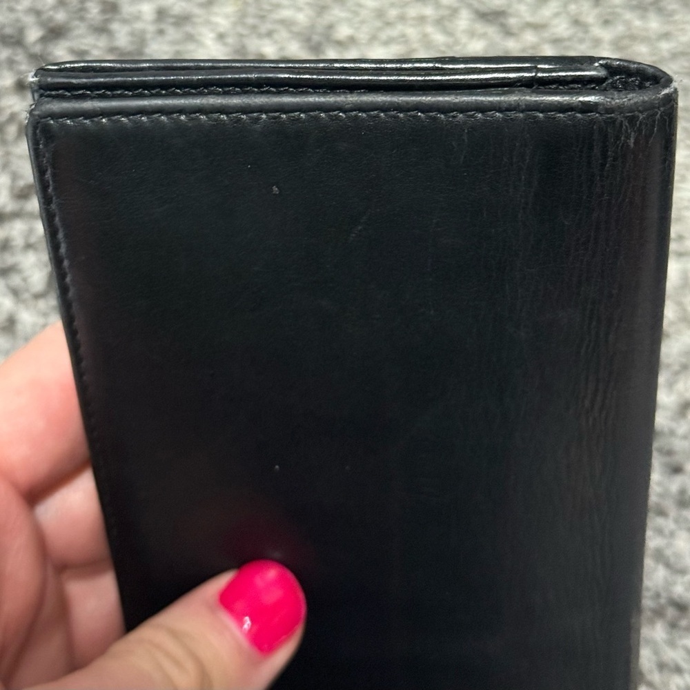 Gucci black leather bifold wallet - Picture 11 of 15